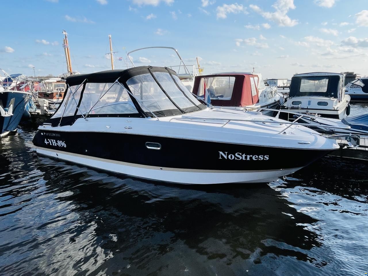Four Winns S265