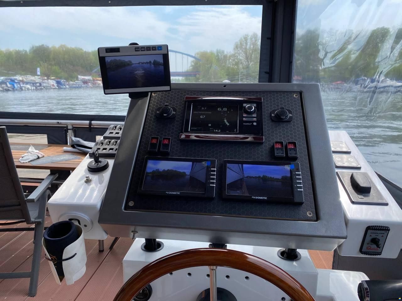Exklusives Hausboot
