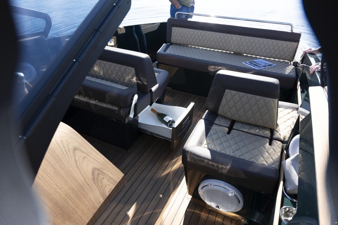 Ganz Boats Ovation 7X Cruiser