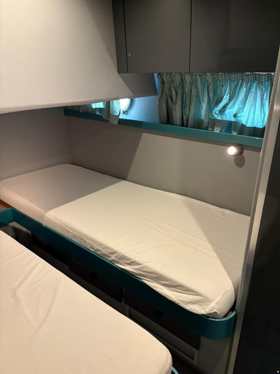 Ferretti Altura 52S