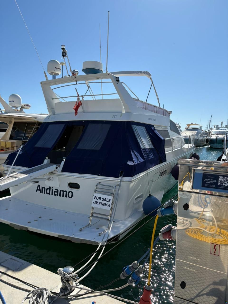Ferretti Altura 52S
