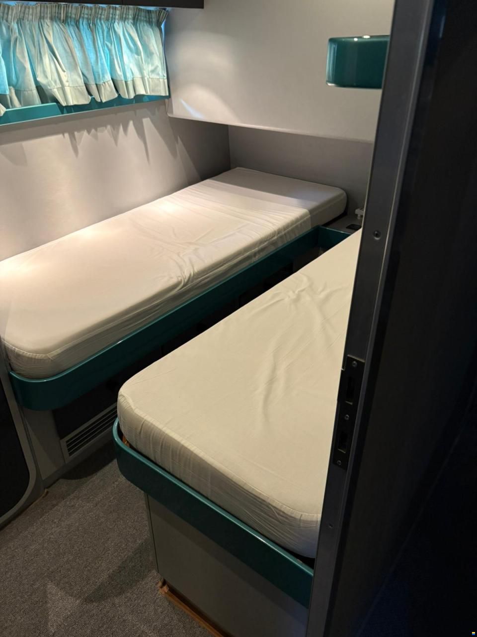 Ferretti Altura 52S