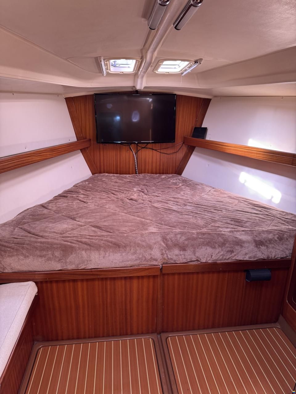 Bavaria 47