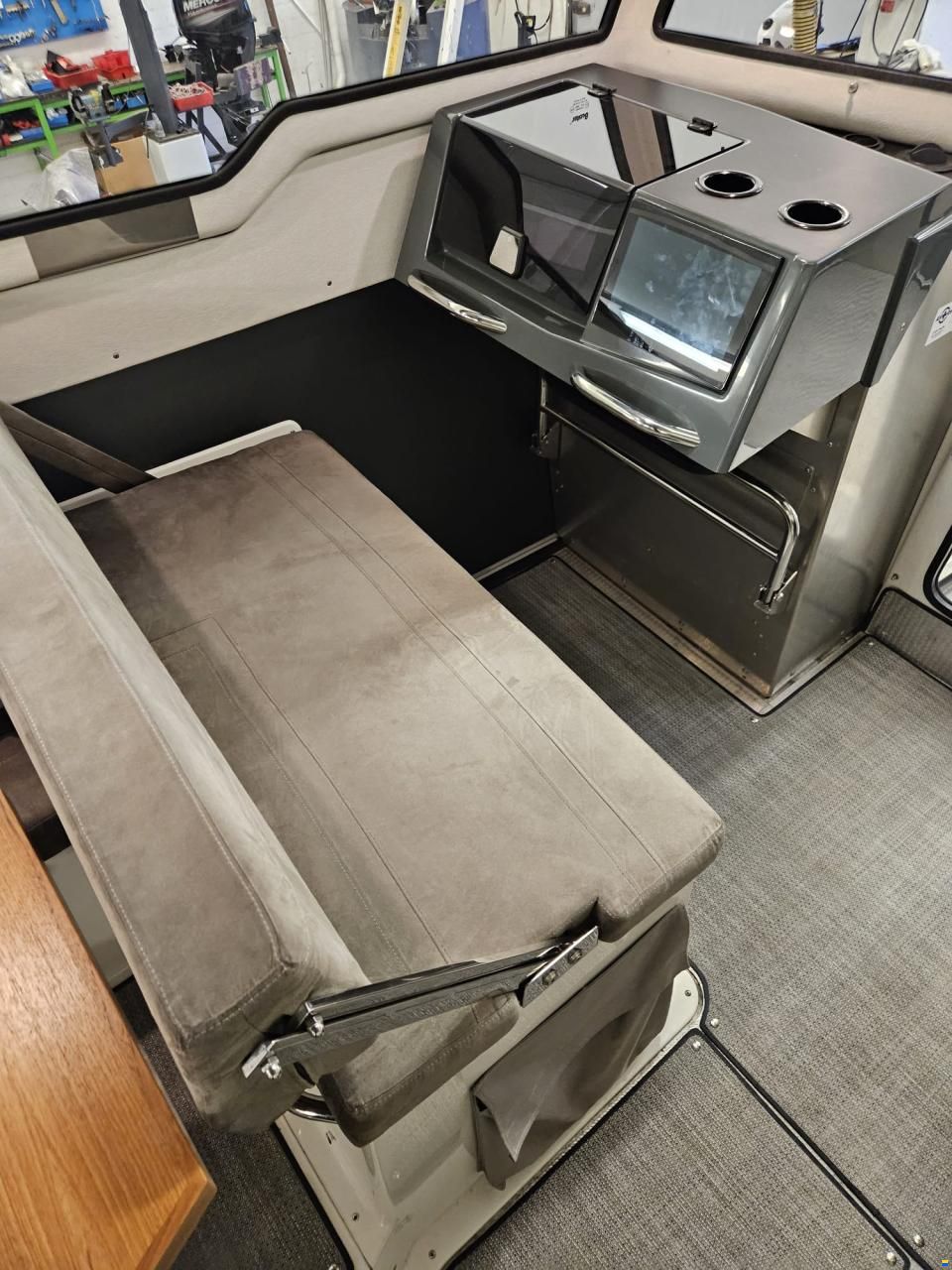 Buster PHANTOM Cabin