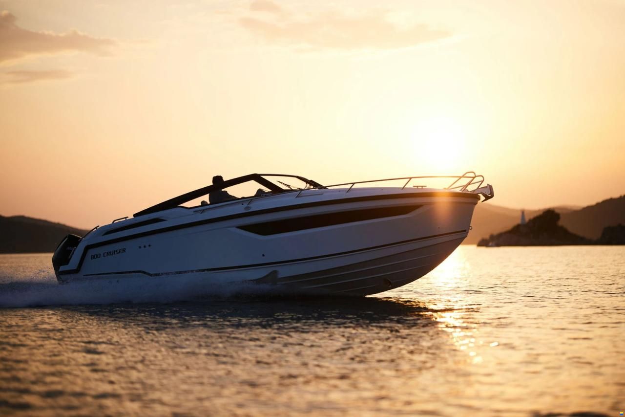 Parker 800 Cruiser