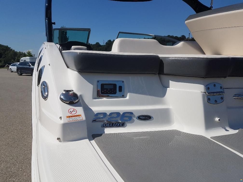 Chaparral 226 SSI