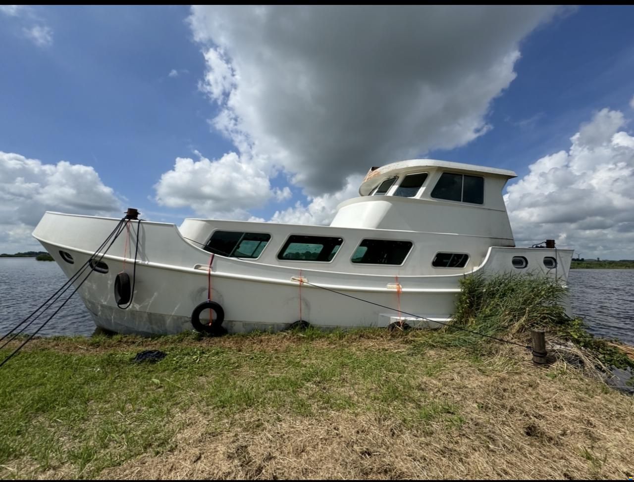 15m Steel Expedition Trawler Project