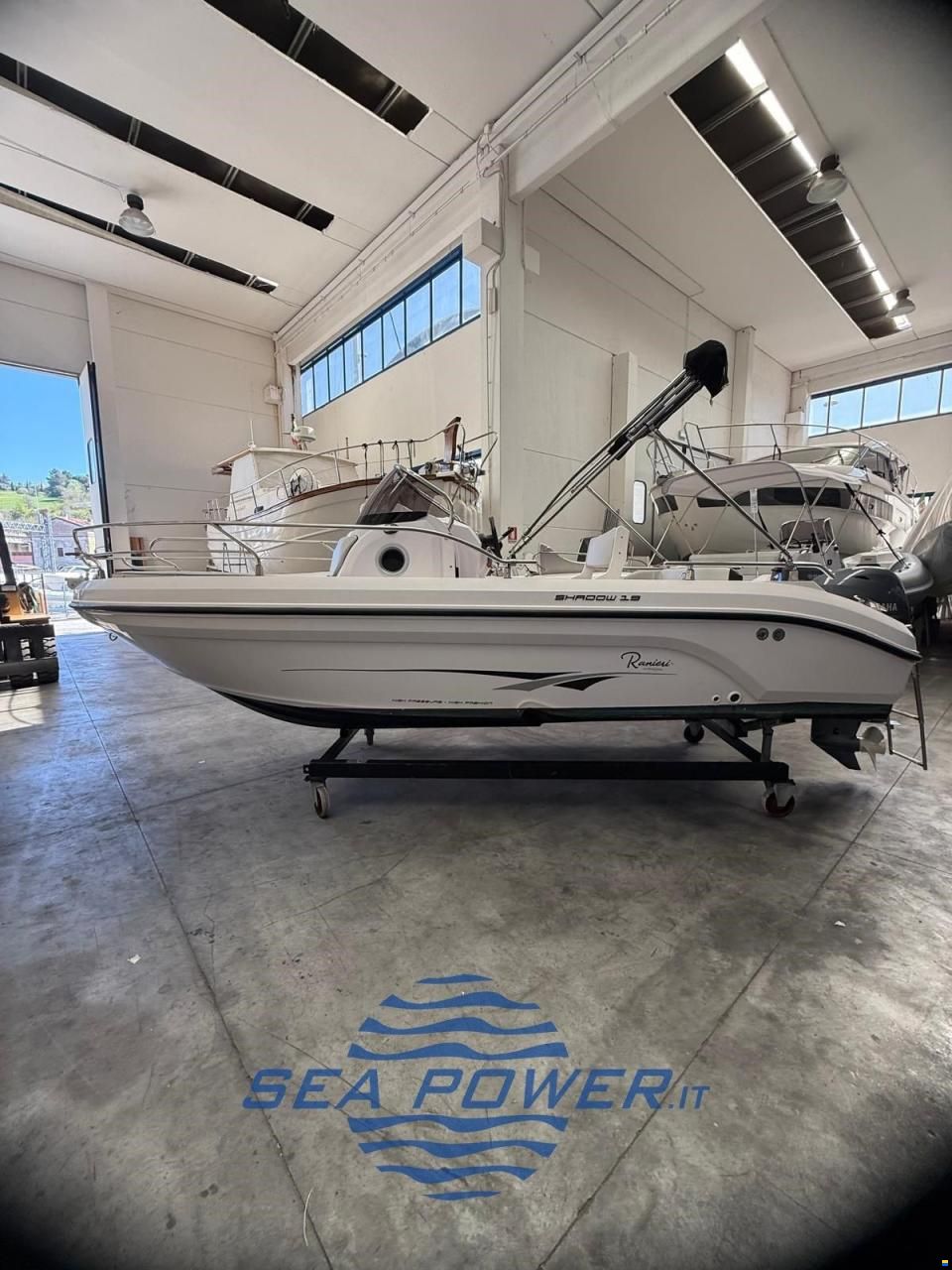 Ranieri Cantiere Shadow 19