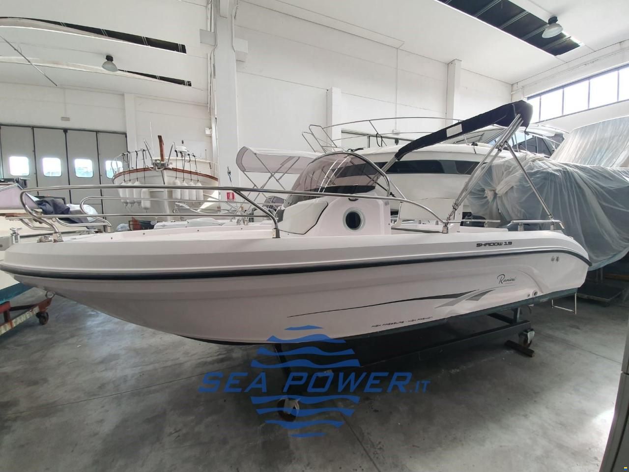 Ranieri Cantiere Shadow 19