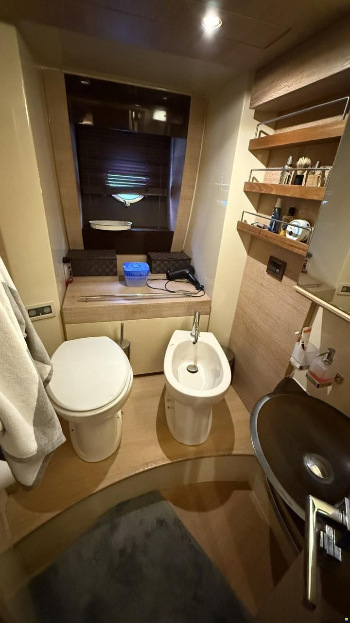 Azimut 58 (60) FLY
