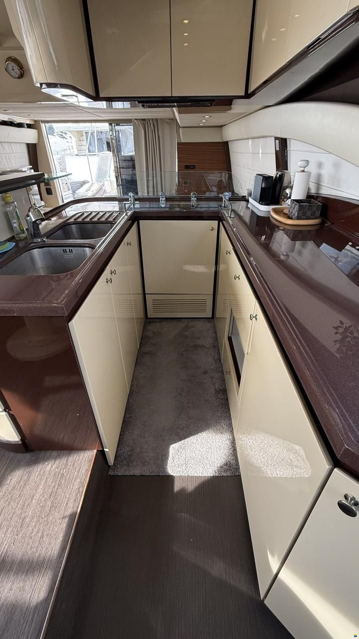 Azimut 58 (60) FLY