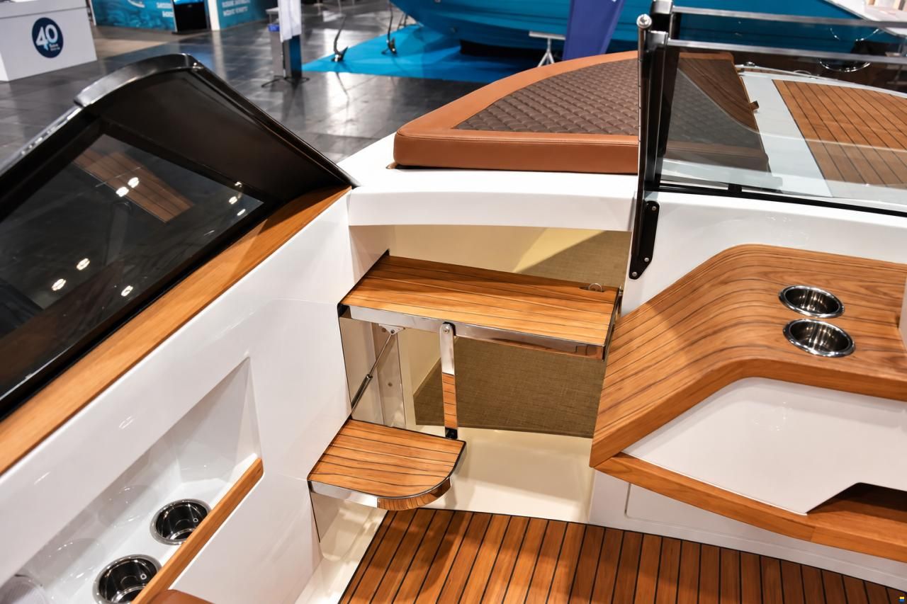 Ganz Boats Ovation 7X Cruiser