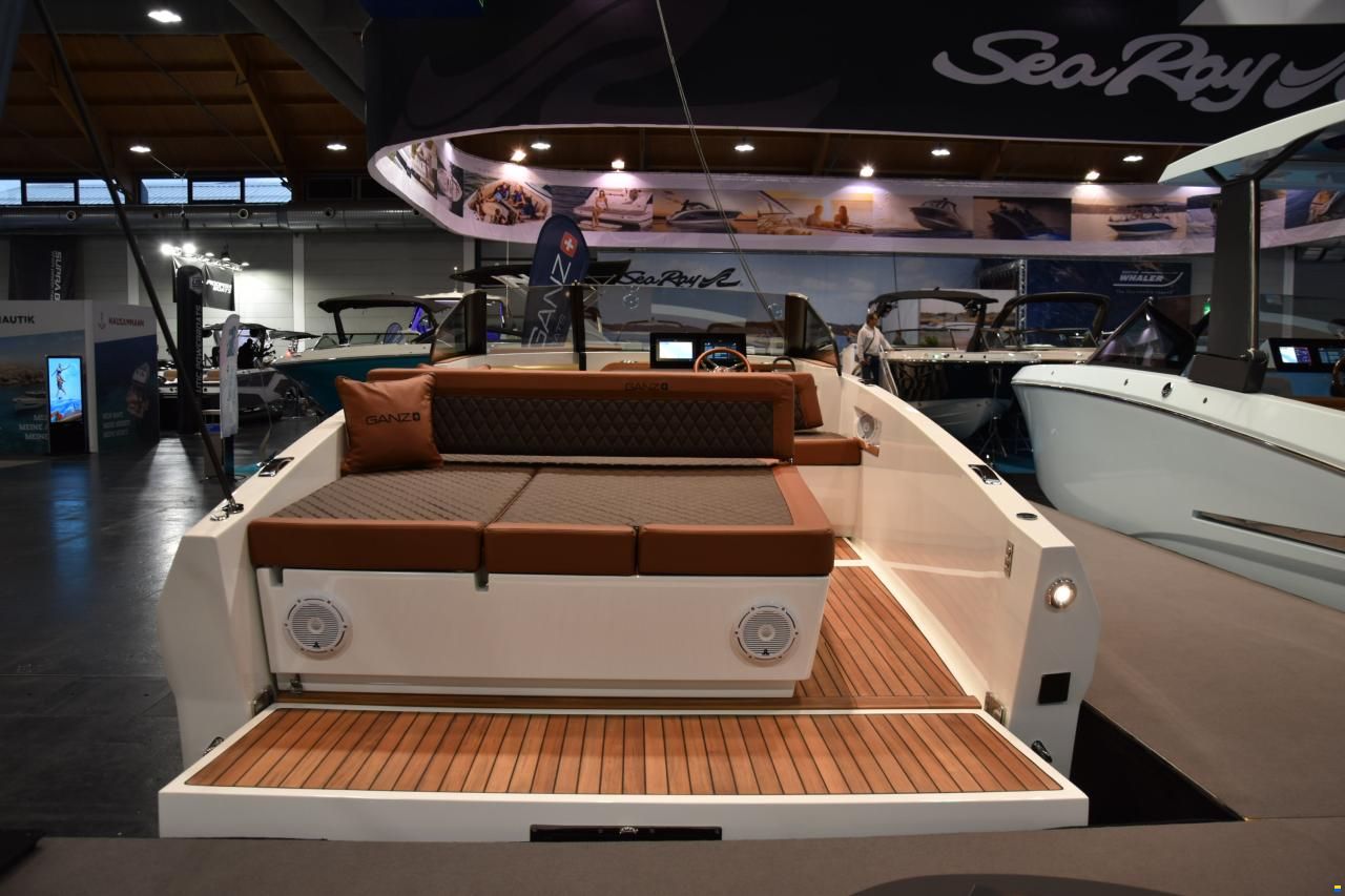 Ganz Boats Ovation 7X Cruiser