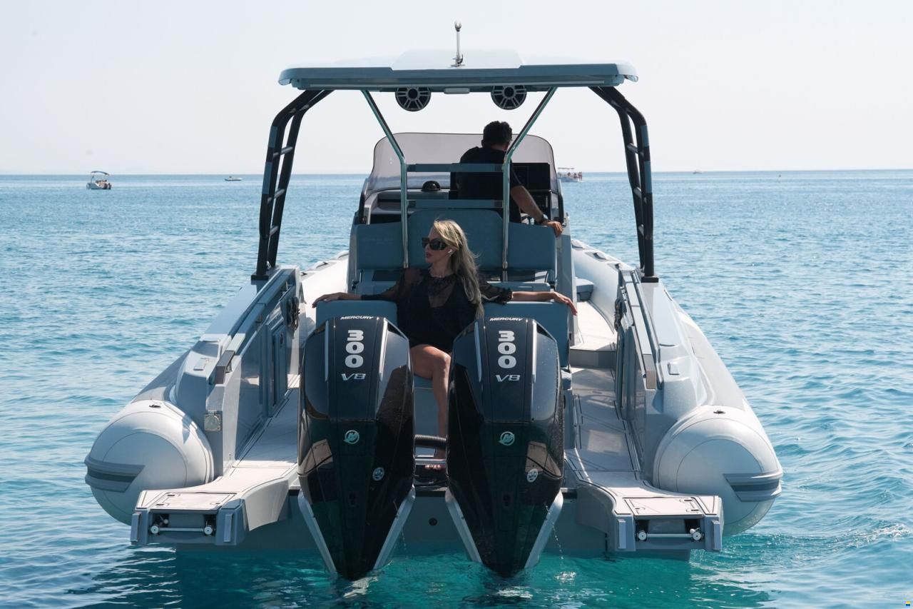 Ranieri GOMMONE RANIERI CAYMAN 33 CABIN 2026 usa