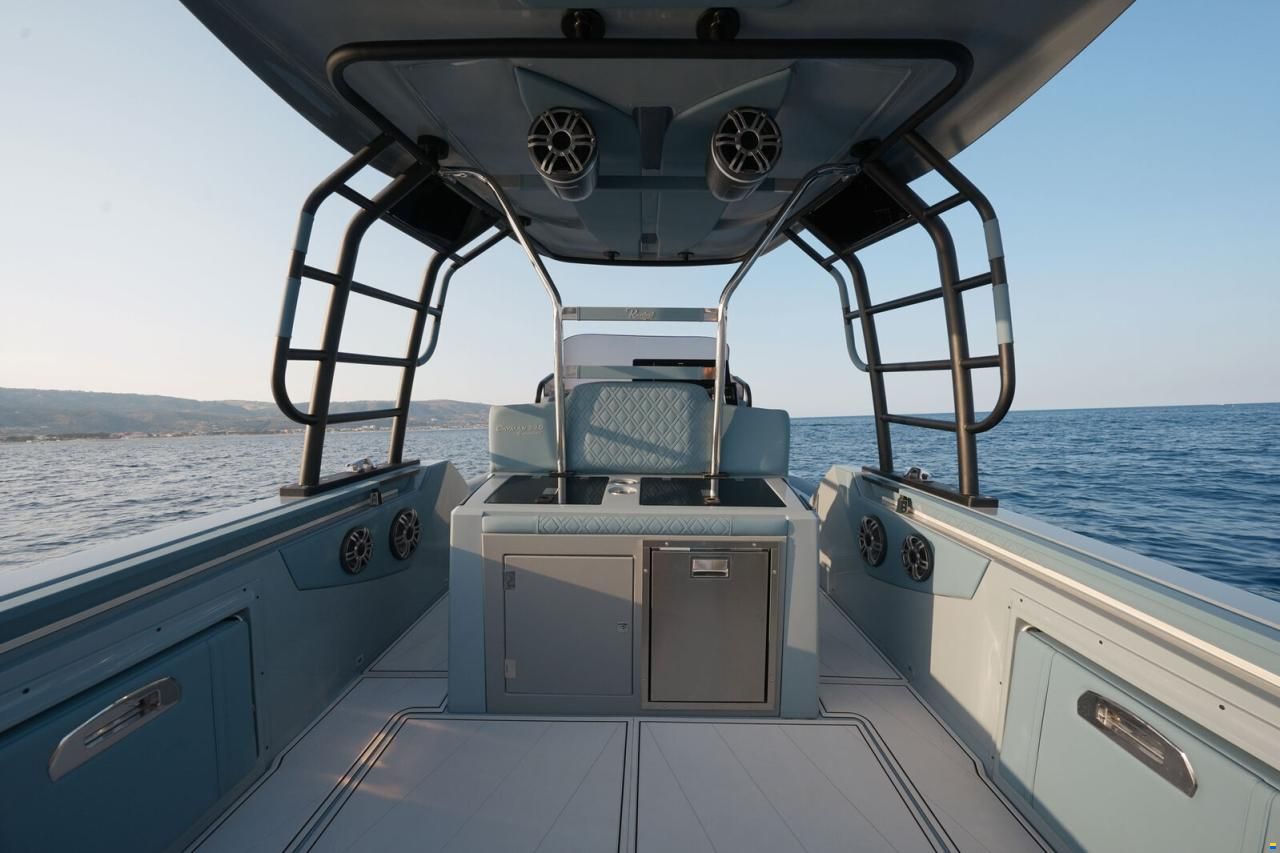 Ranieri GOMMONE RANIERI CAYMAN 33 CABIN 2026 usa