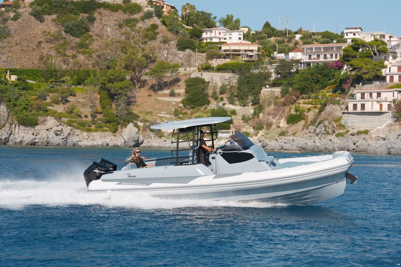 Ranieri GOMMONE RANIERI CAYMAN 33 CABIN 2026 usa