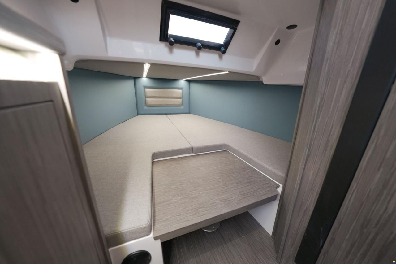 Ranieri GOMMONE RANIERI CAYMAN 33 CABIN 2026 usa