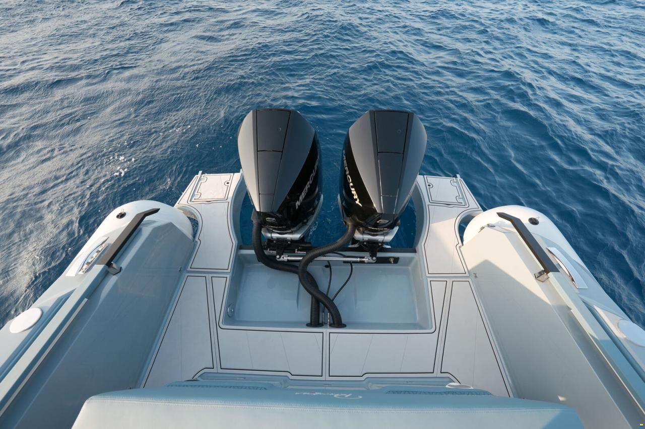 Ranieri GOMMONE RANIERI CAYMAN 33 CABIN 2026 usa