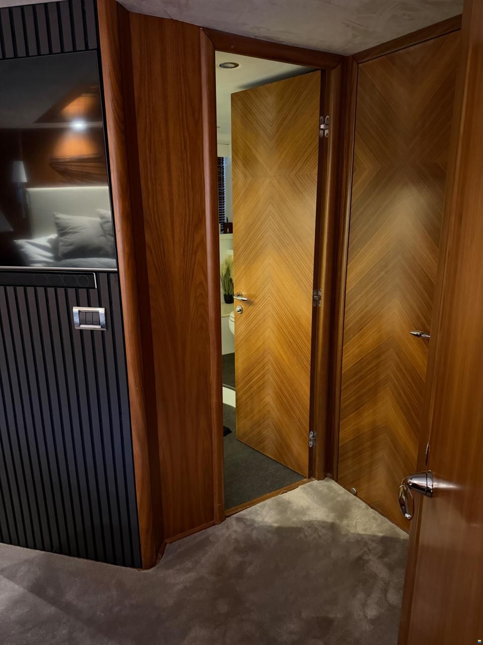 Sunseeker Predator 82