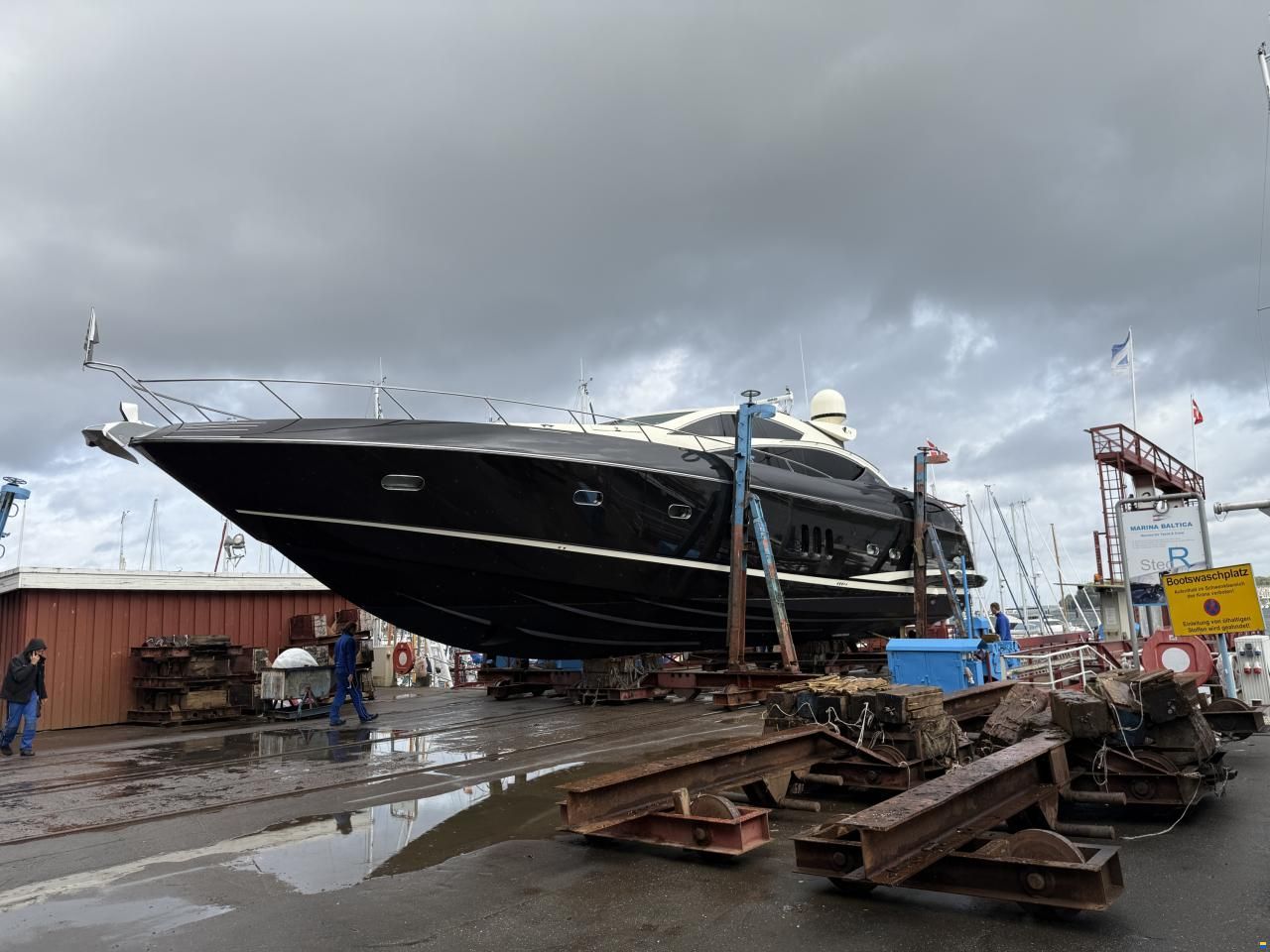 Sunseeker Predator 82