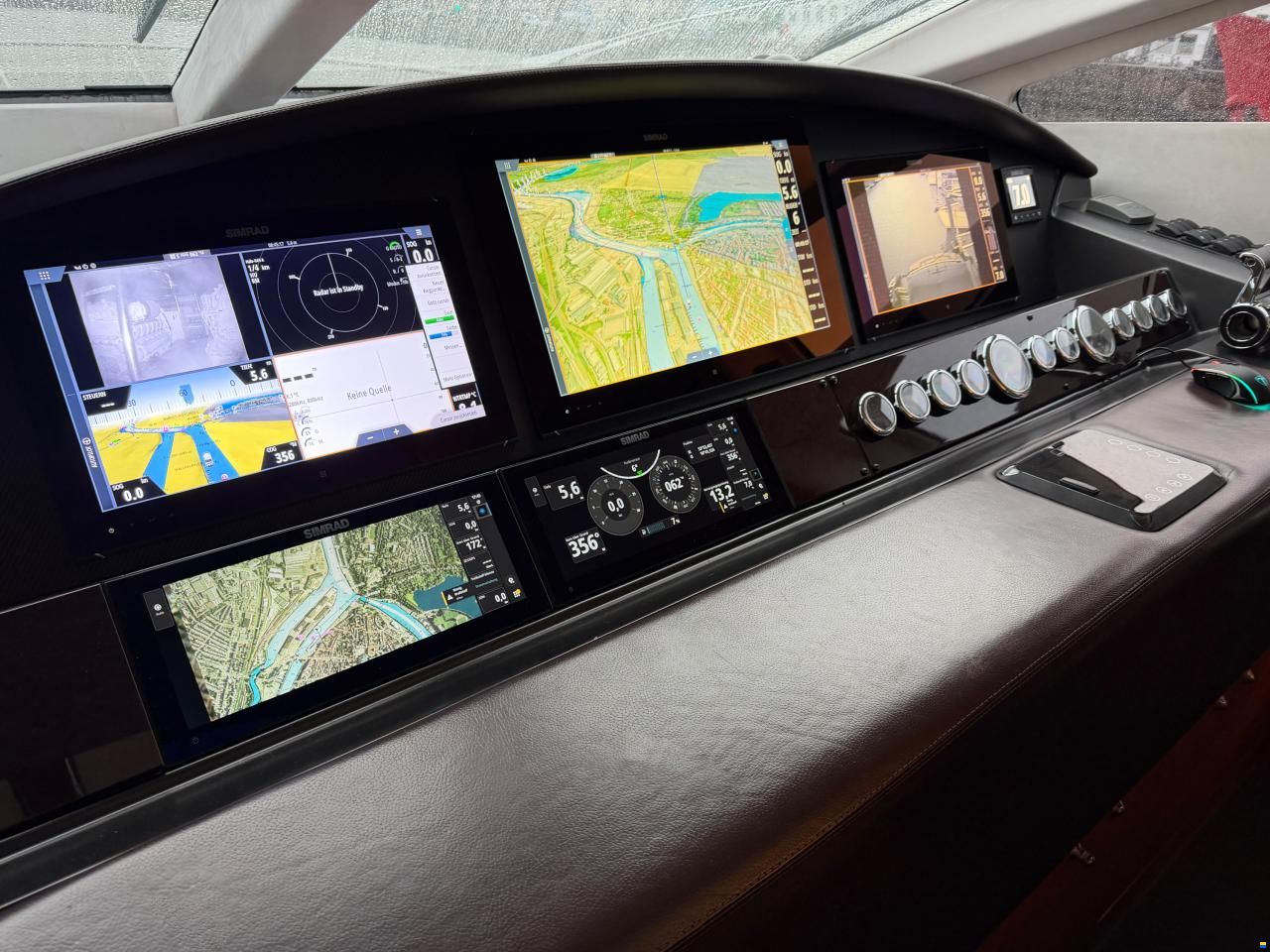 Sunseeker Predator 82