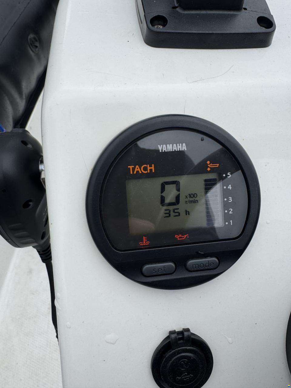 Lava Marine SXV570T