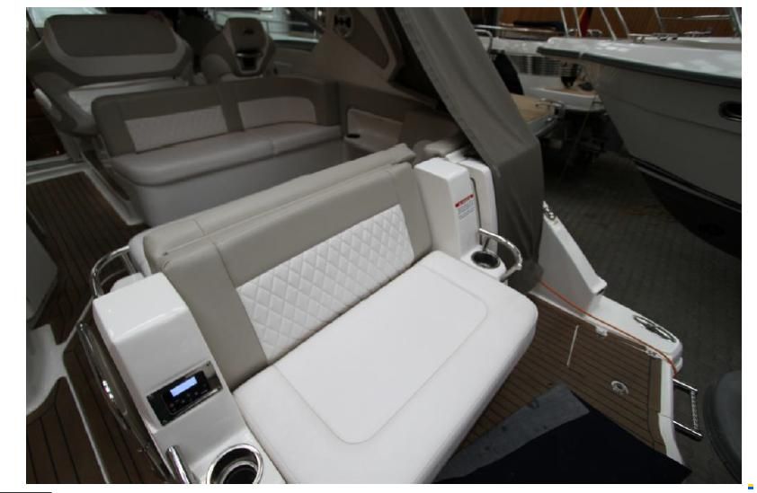 Chaparral 310 Signature