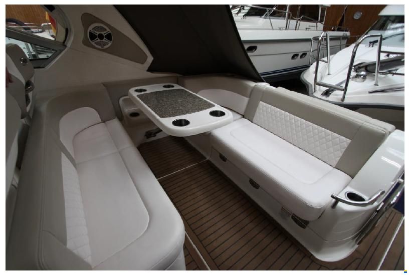 Chaparral 310 Signature