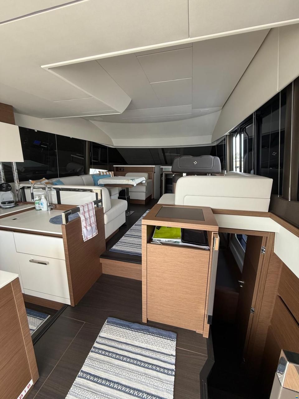 Jeanneau PRESTIGE 520 FLY (HARDTOP) 2025