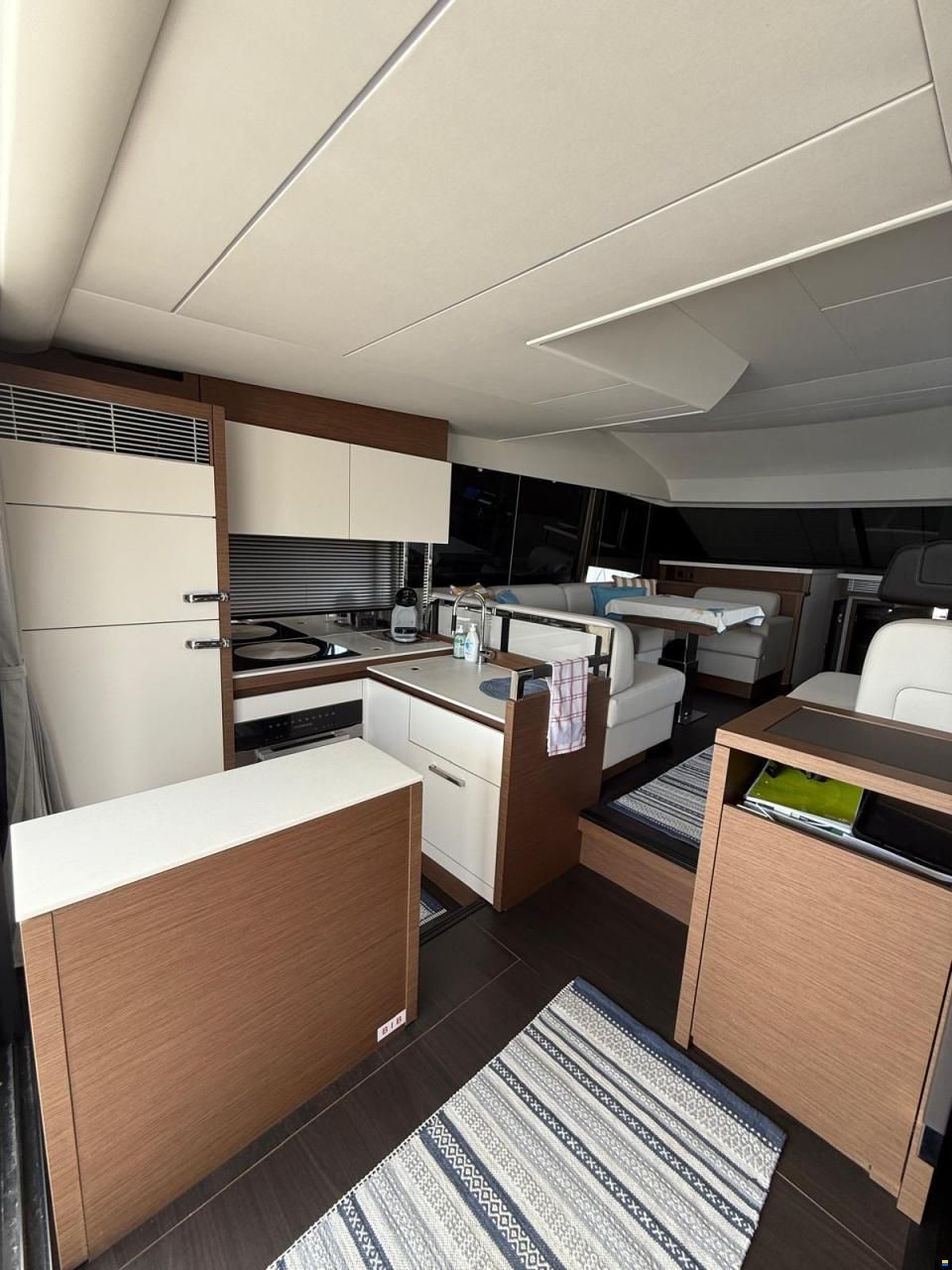 Jeanneau PRESTIGE 520 FLY (HARDTOP) 2025