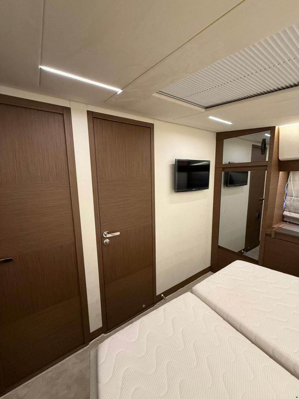 Jeanneau PRESTIGE 520 FLY (HARDTOP) 2025