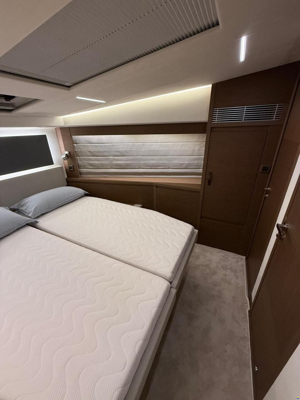 Jeanneau PRESTIGE 520 FLY (HARDTOP) 2025