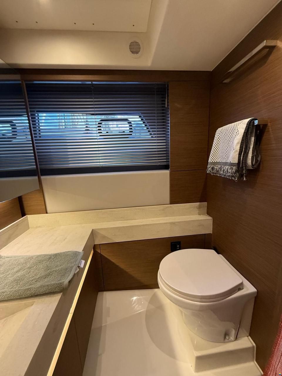 Jeanneau PRESTIGE 520 FLY (HARDTOP) 2025