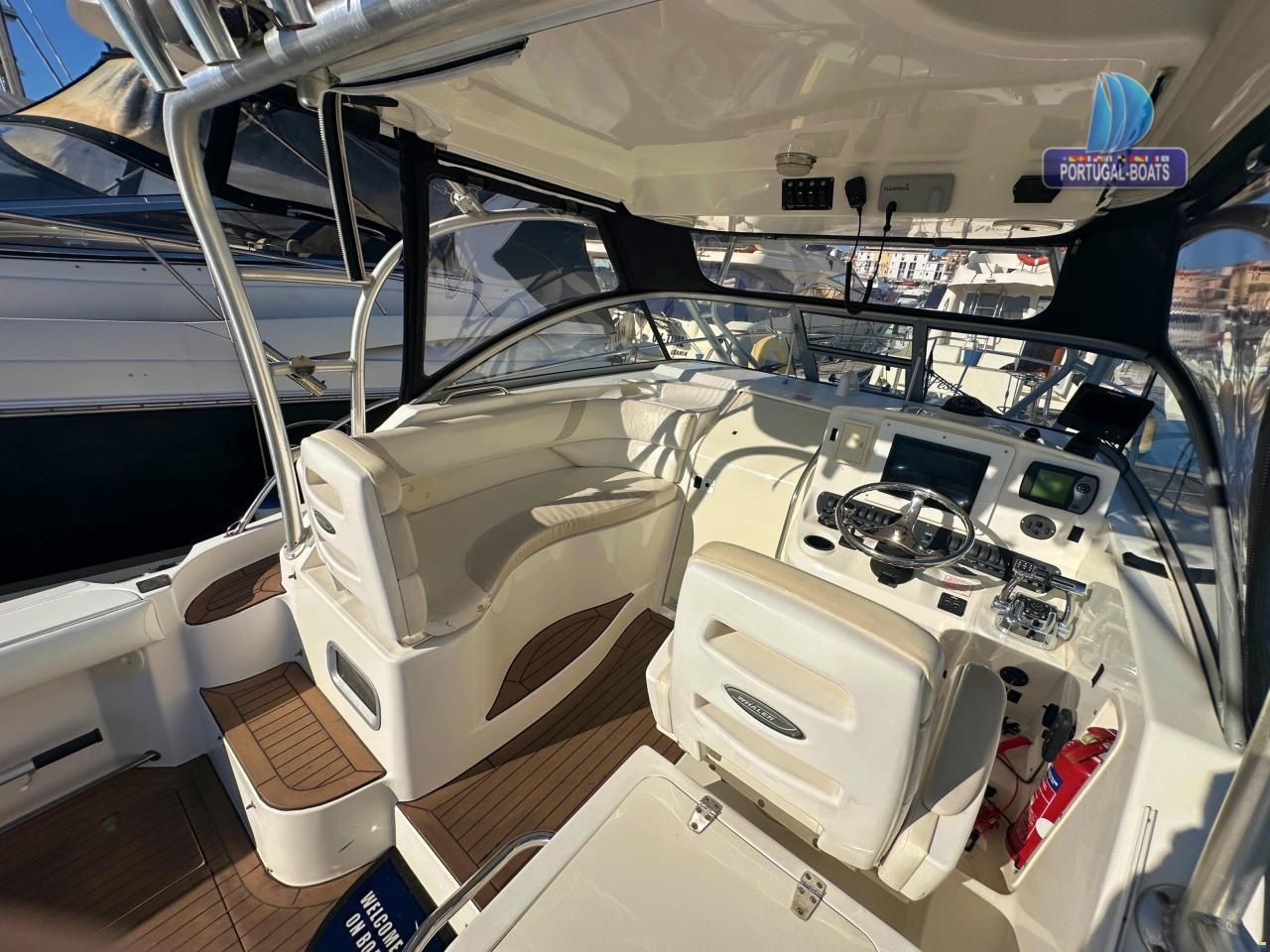 Boston Whaler 305 Conquest