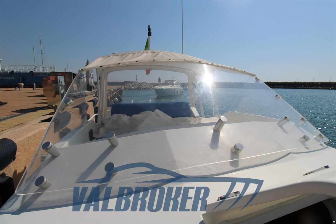 Tecnoyacht PUMA 2000