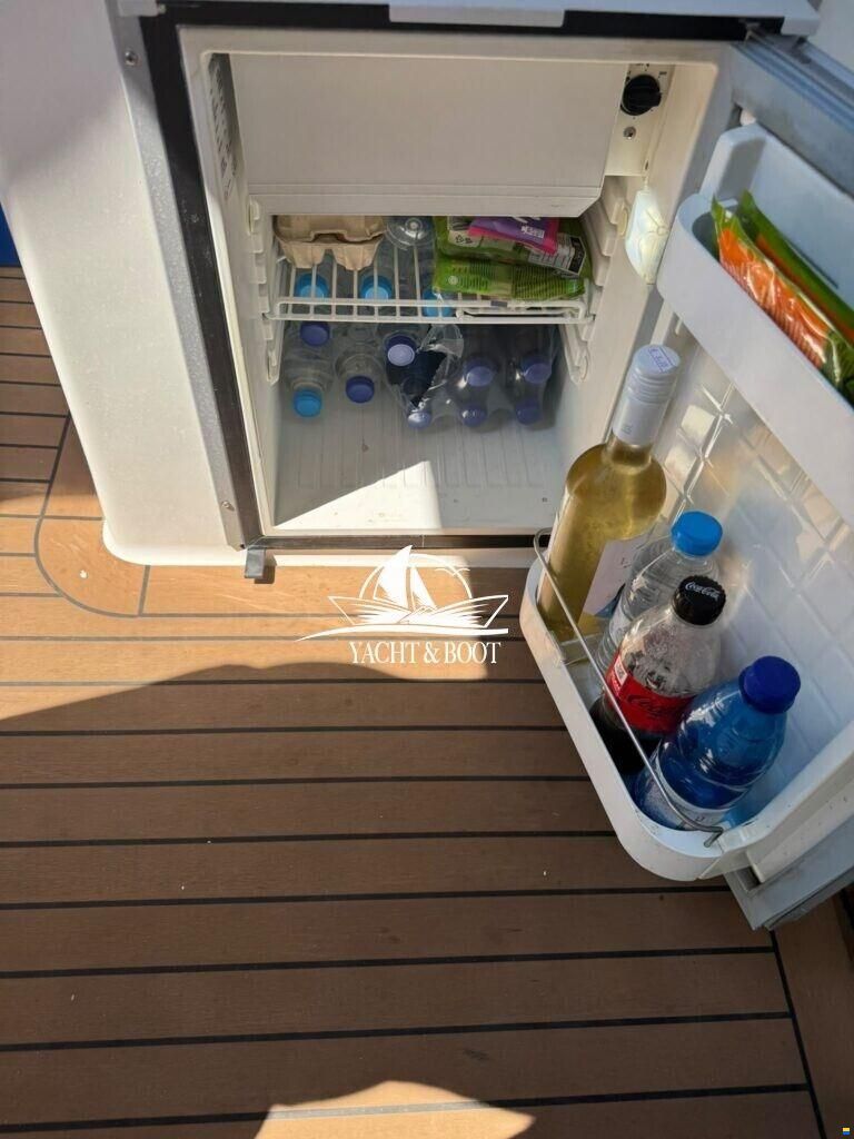 Saver 830 Cabin