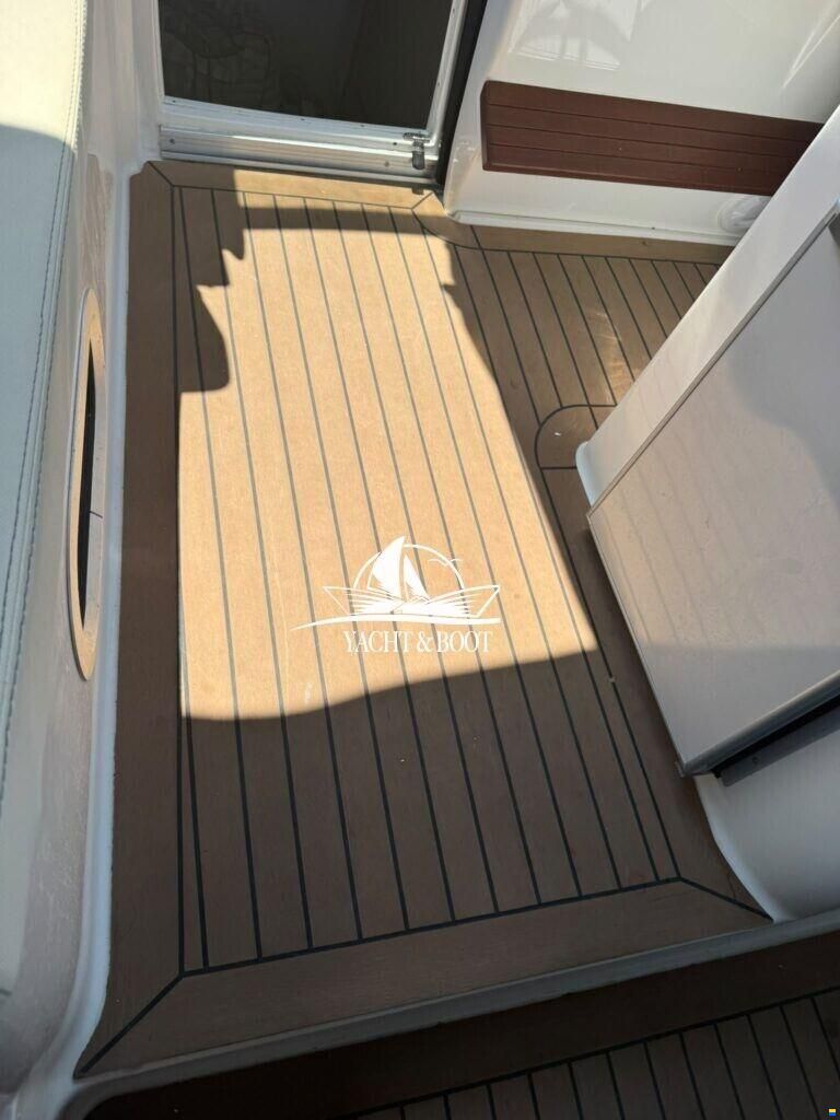 Saver 830 Cabin