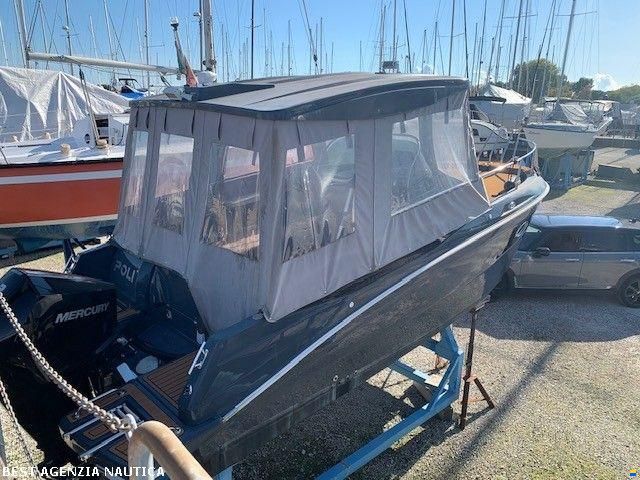 revo yacht REVO 700