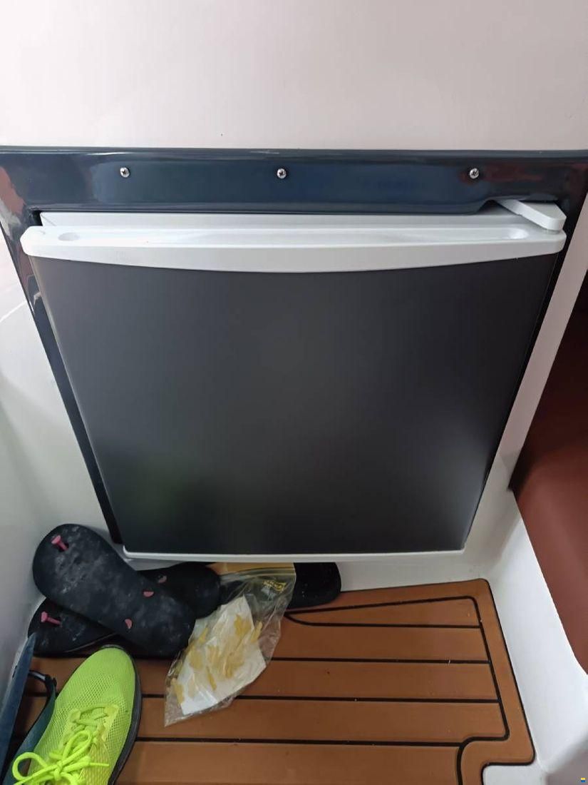 revo yacht REVO 700