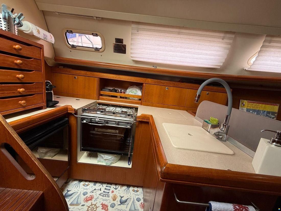 Hunter Marine 33 LEGEND