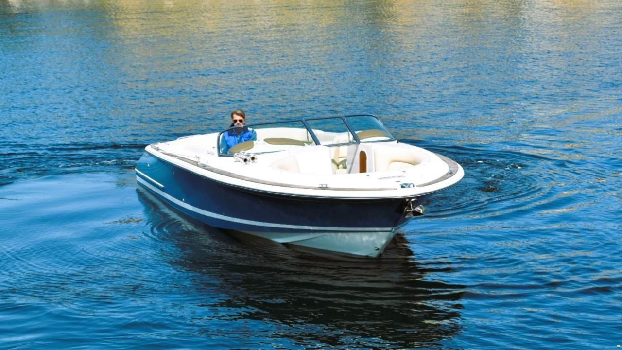 Chris Craft LAUNCH 28