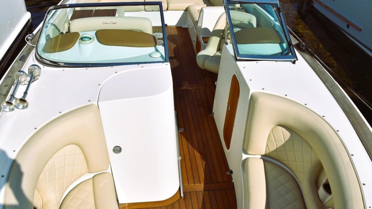Chris Craft LAUNCH 28