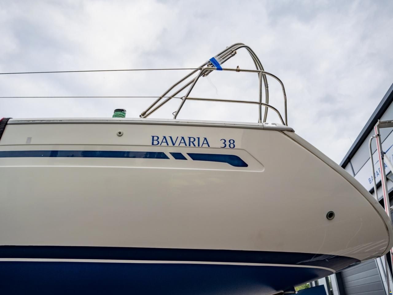 Bavaria 38