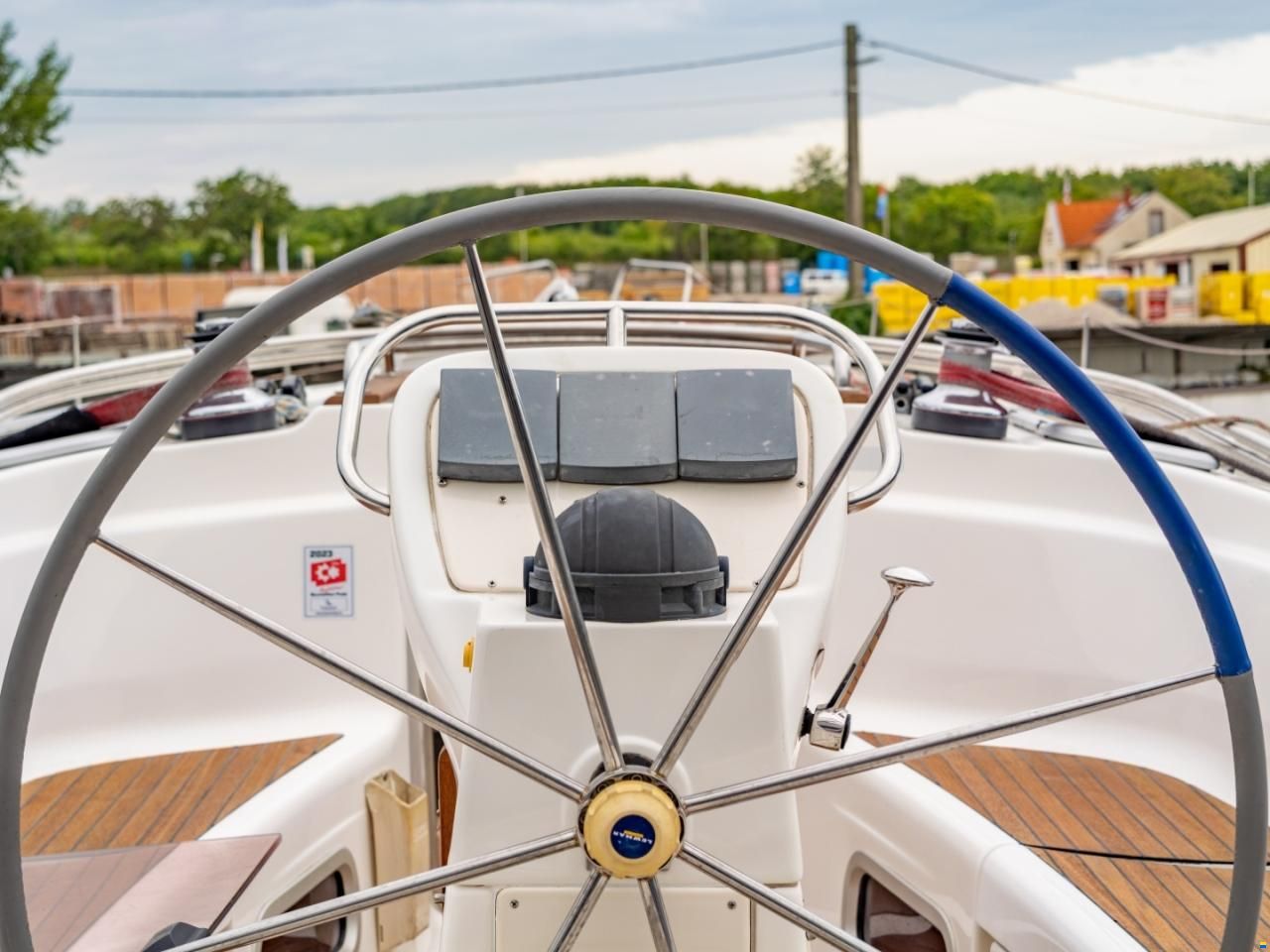 Bavaria 38