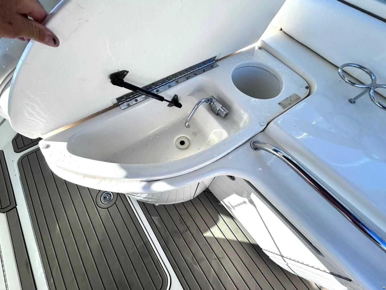 Sea Ray 290 SLX