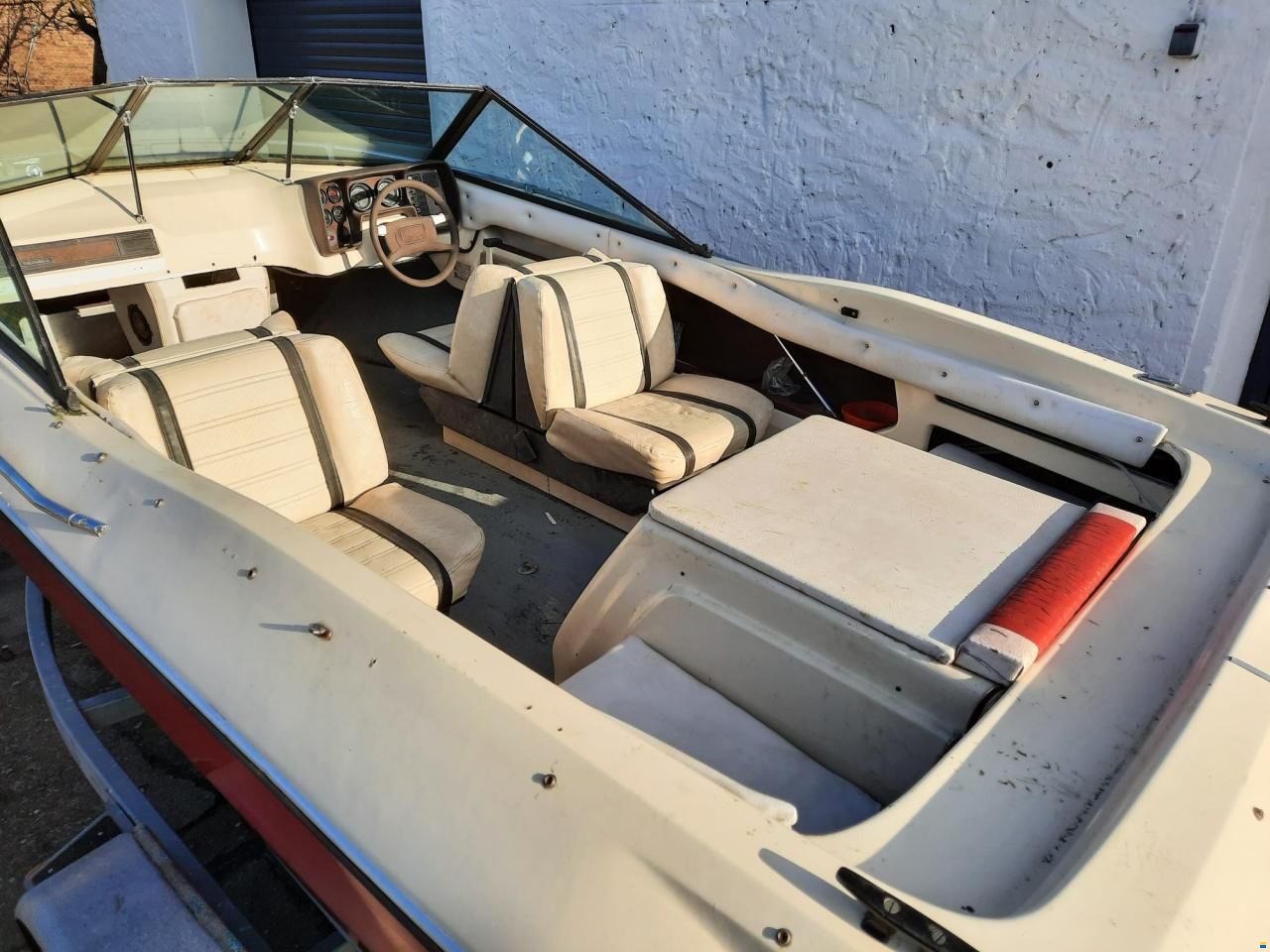 Reinell V1701