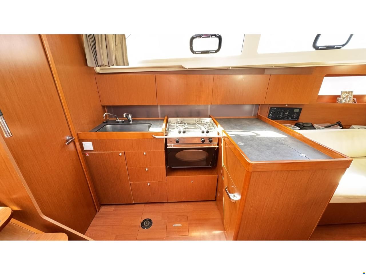 Beneteau Oceanis 41.1