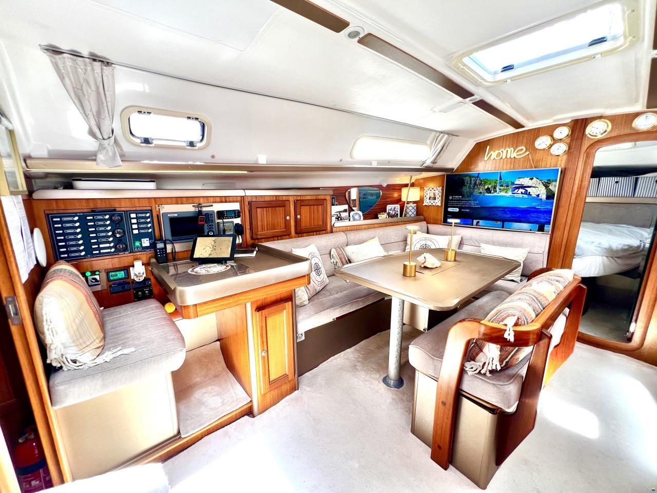 Dufour Classic 36