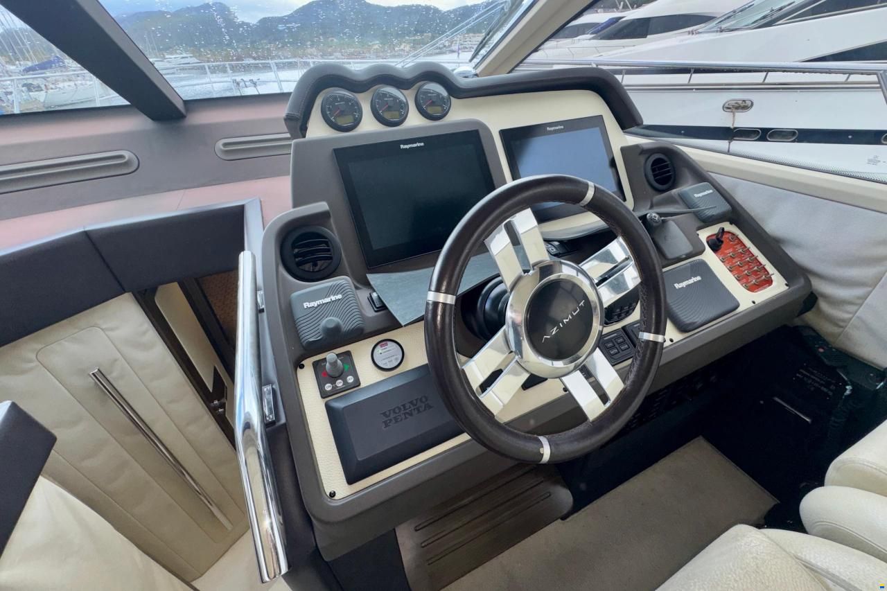 Azimut 55S