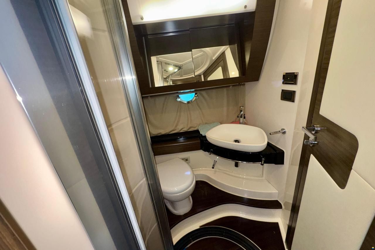 Azimut 55S